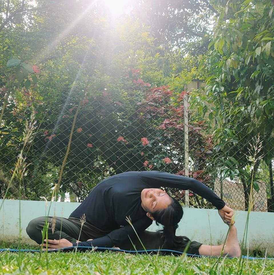 Sunshine signup yoga